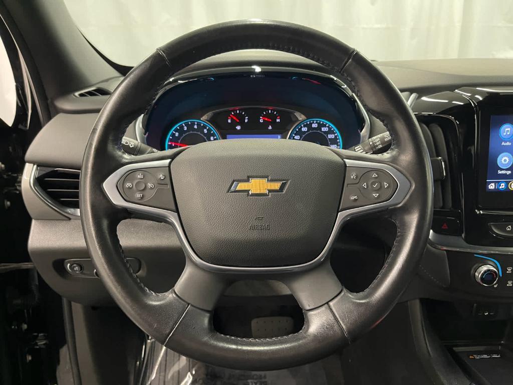 used 2022 Chevrolet Traverse car, priced at $28,000