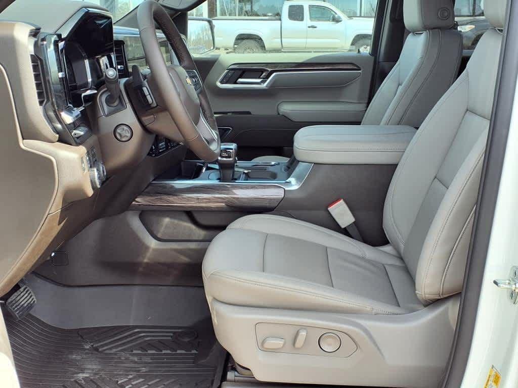 new 2025 Chevrolet Silverado 1500 car, priced at $70,540