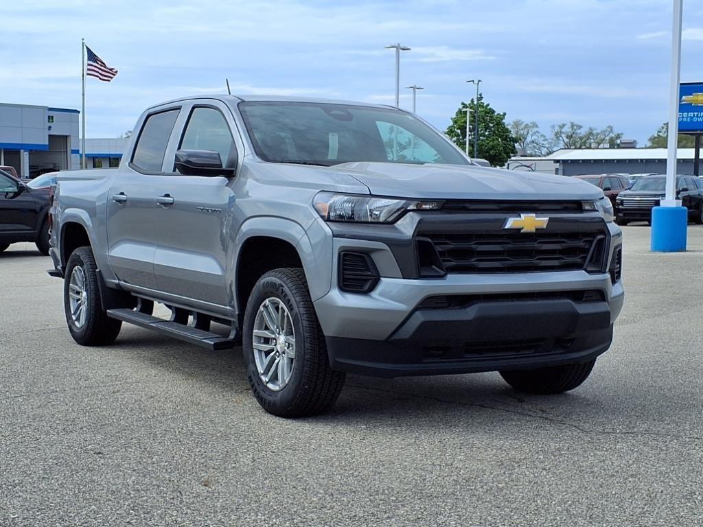 new 2025 Chevrolet Colorado car, priced at $38,467