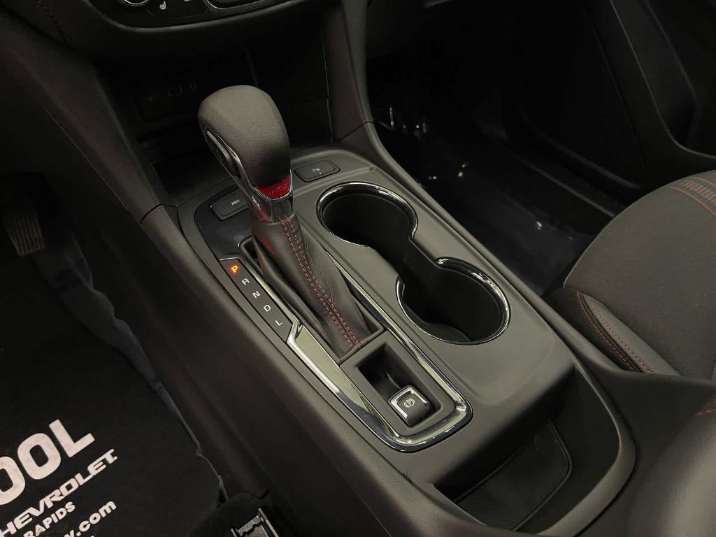 used 2022 Chevrolet Equinox car, priced at $25,000