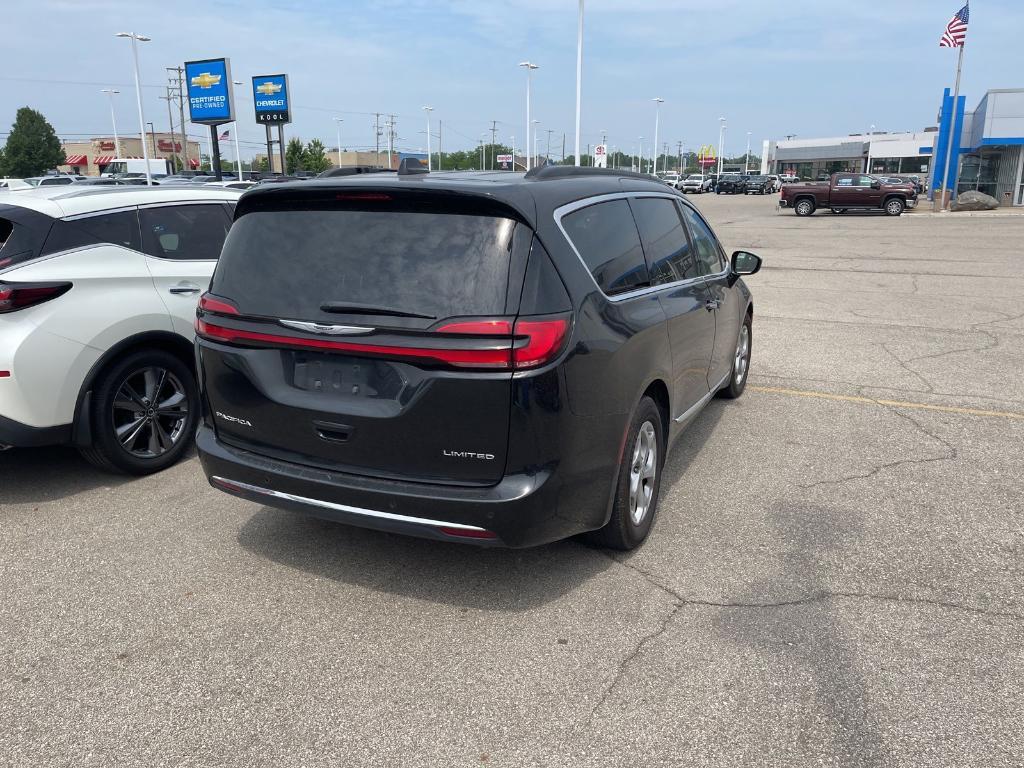 used 2023 Chrysler Pacifica car, priced at $29,000