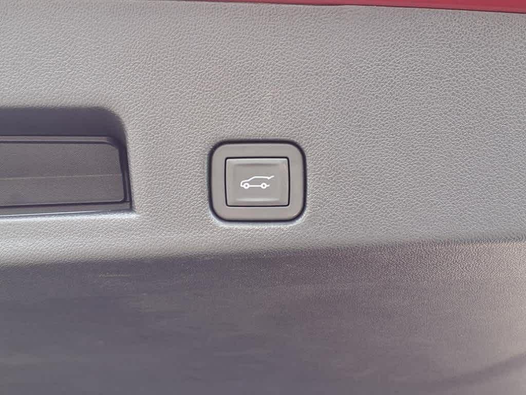 new 2025 Chevrolet Traverse car, priced at $52,315