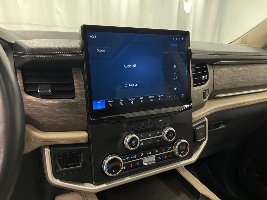 used 2024 Ford Expedition car, priced at $51,500