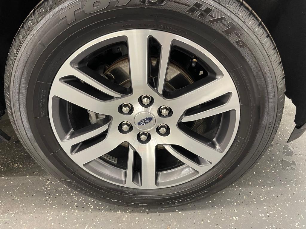 used 2024 Ford Expedition car, priced at $51,500