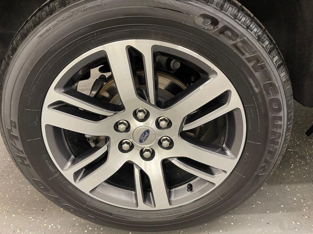 used 2024 Ford Expedition car, priced at $51,500