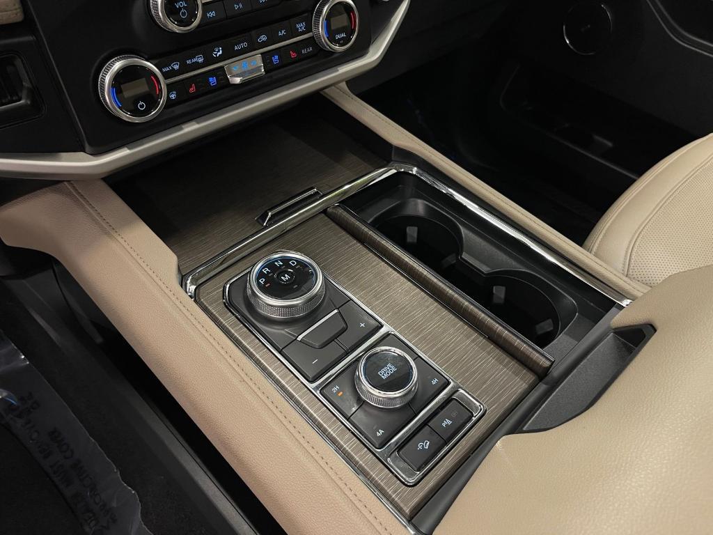used 2024 Ford Expedition car, priced at $51,500
