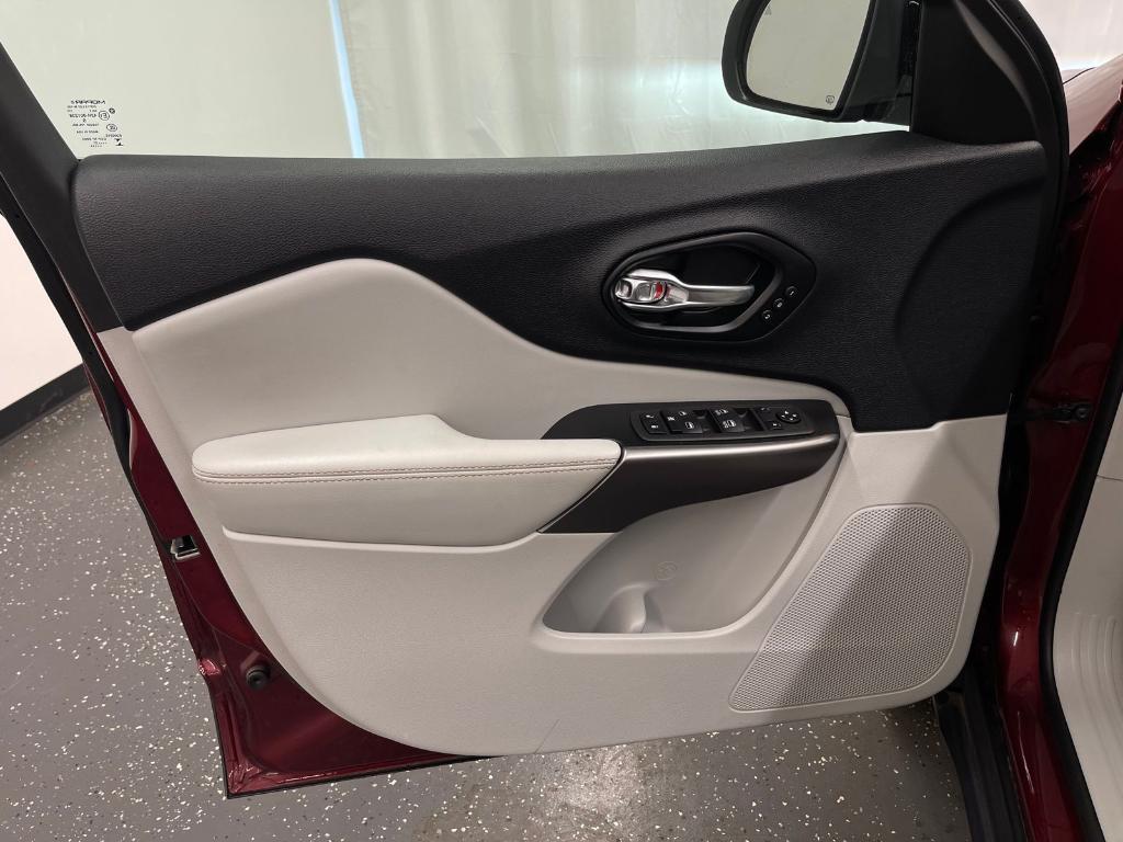 used 2022 Jeep Cherokee car, priced at $29,000