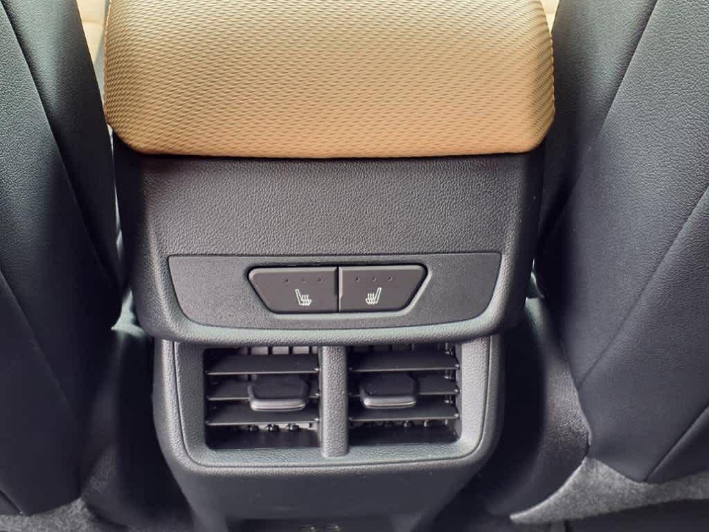 new 2025 Chevrolet Equinox car, priced at $40,620