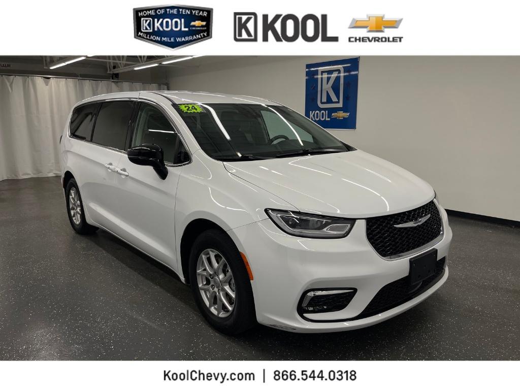 used 2024 Chrysler Pacifica car, priced at $32,000