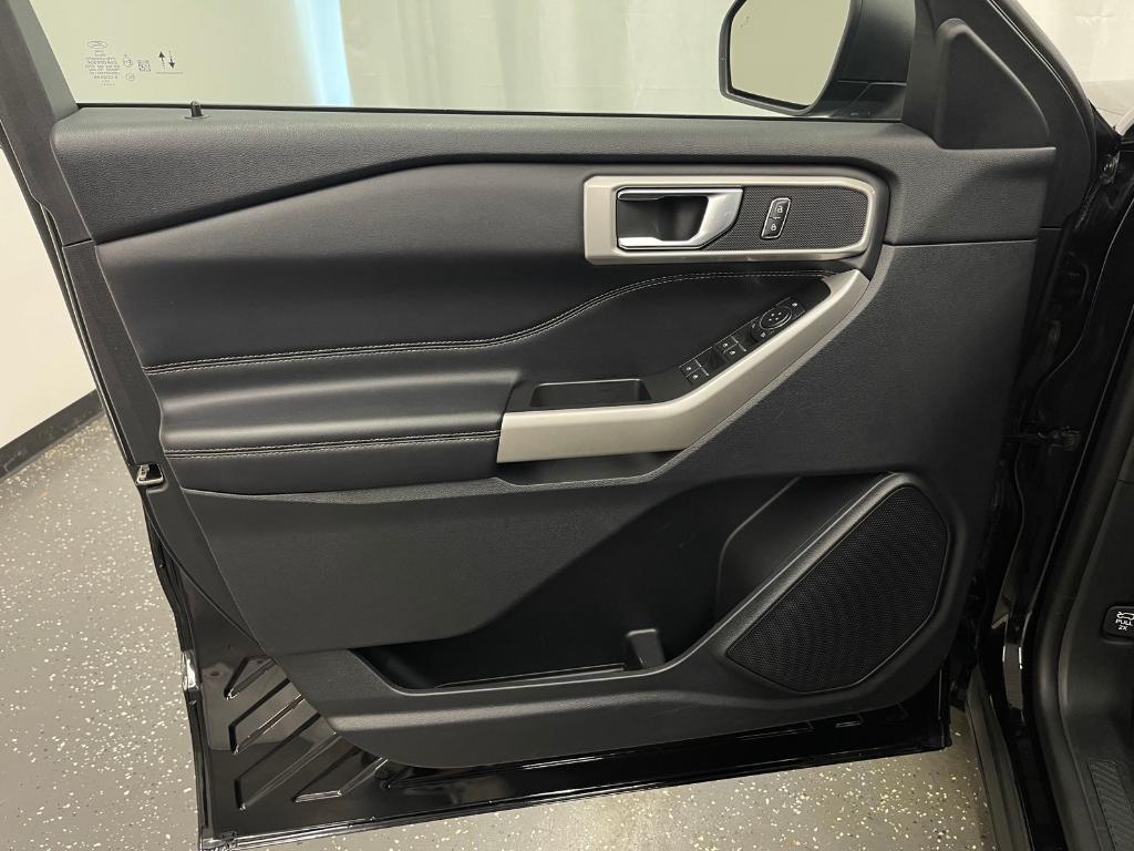 used 2022 Ford Explorer car, priced at $27,500