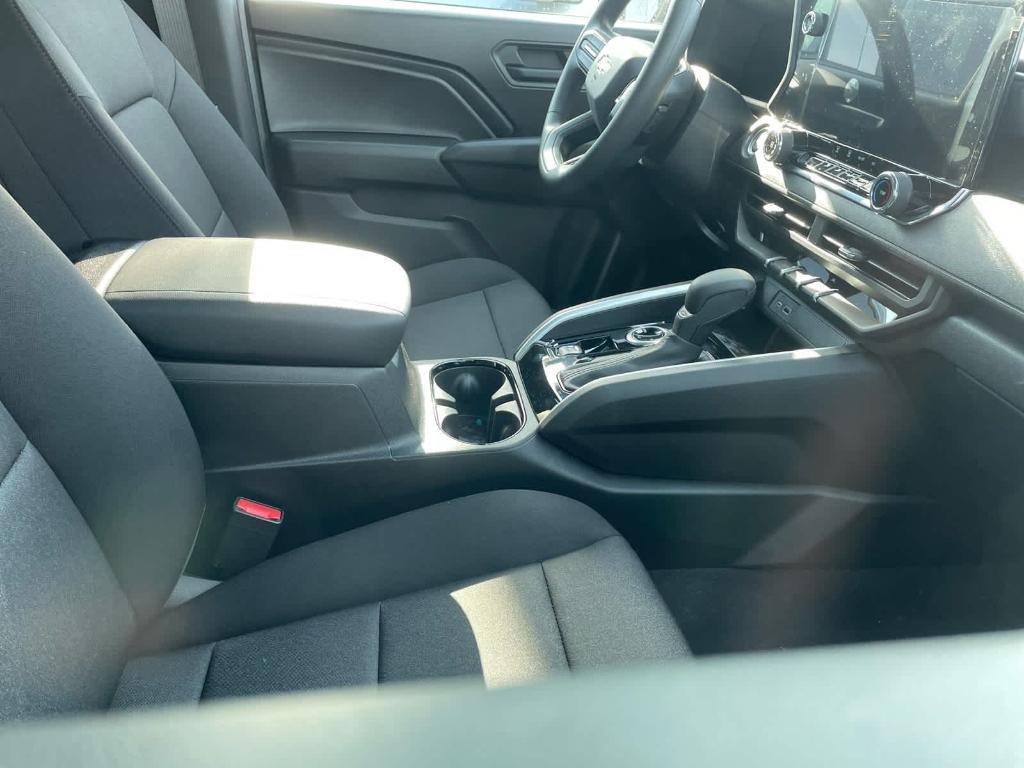 new 2025 Chevrolet Colorado car, priced at $39,040