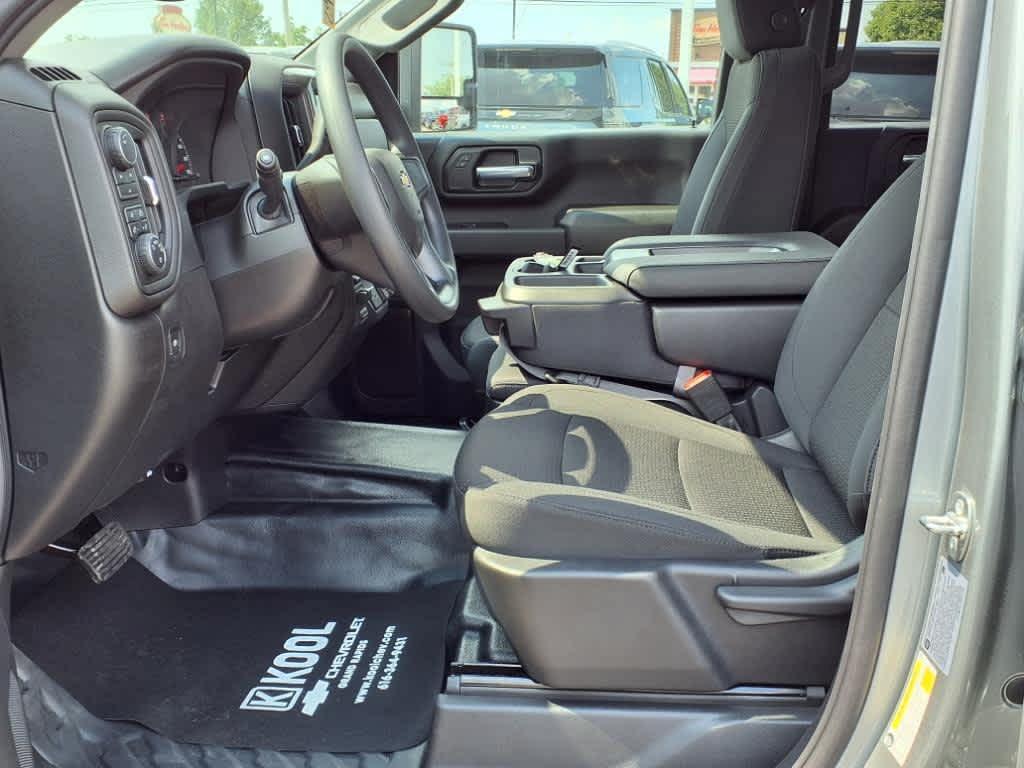 new 2025 Chevrolet Silverado 2500 car, priced at $52,174