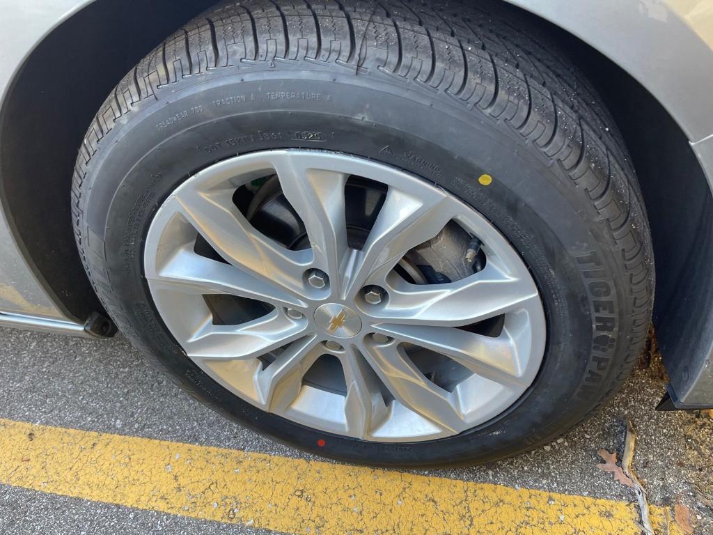 used 2024 Chevrolet Malibu car, priced at $19,000