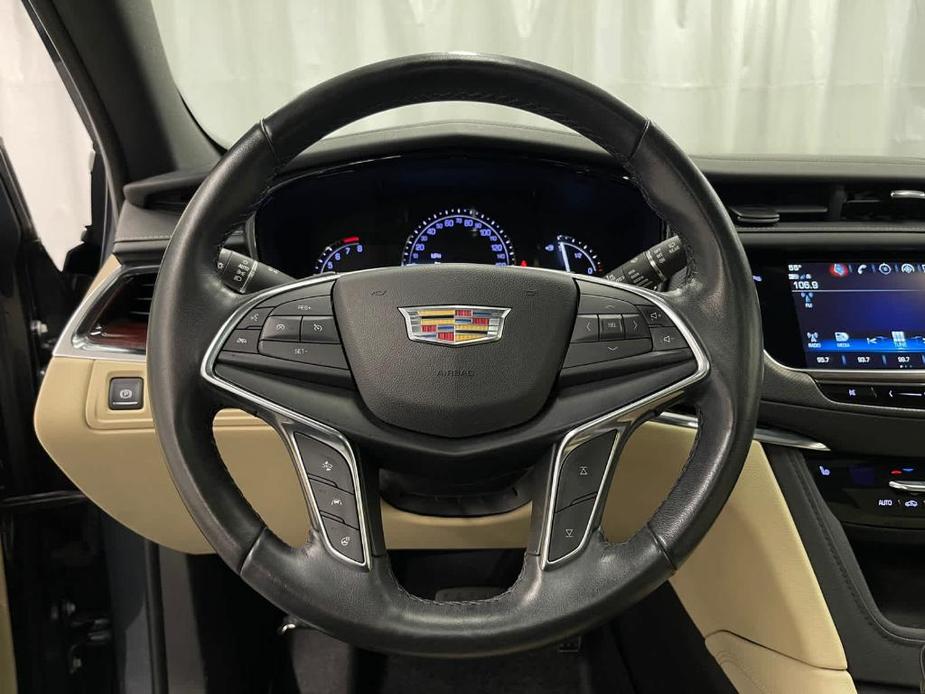 used 2019 Cadillac XT5 car, priced at $21,000