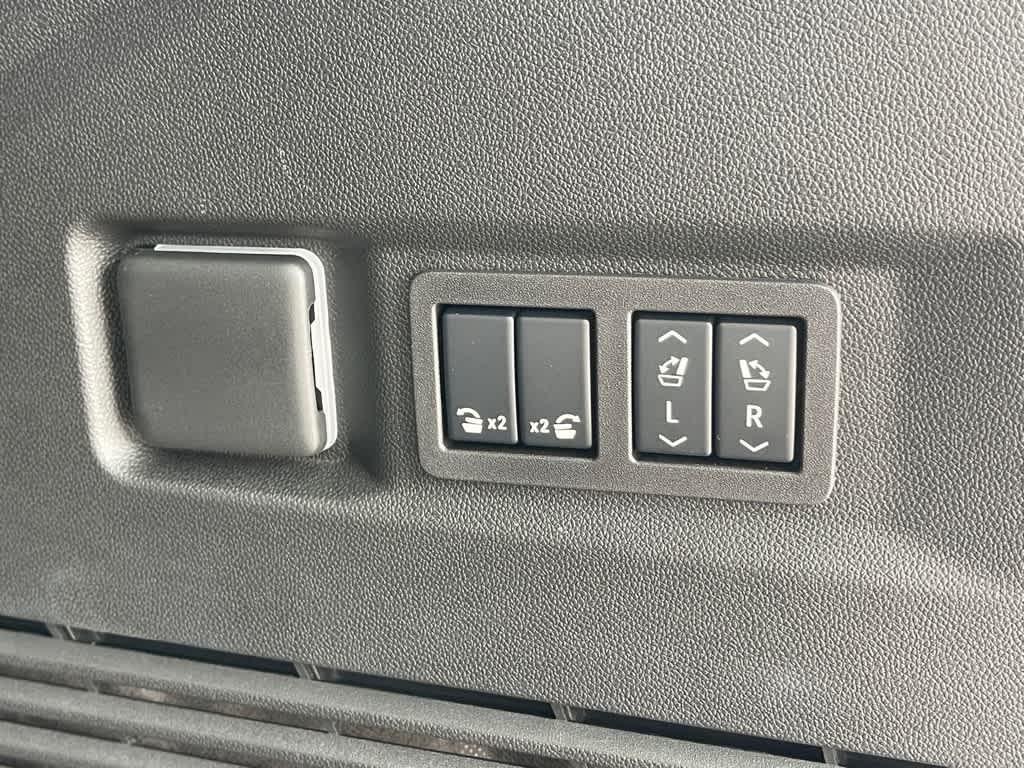 new 2025 Chevrolet Tahoe car, priced at $77,176