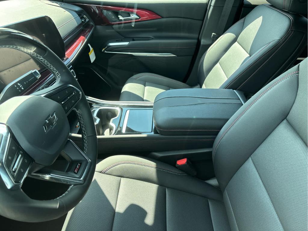 new 2025 Chevrolet Traverse car, priced at $56,070