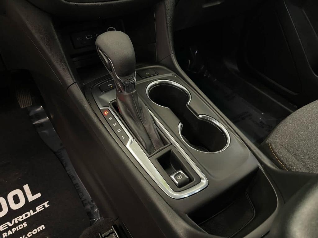 used 2024 Chevrolet Equinox car, priced at $26,500