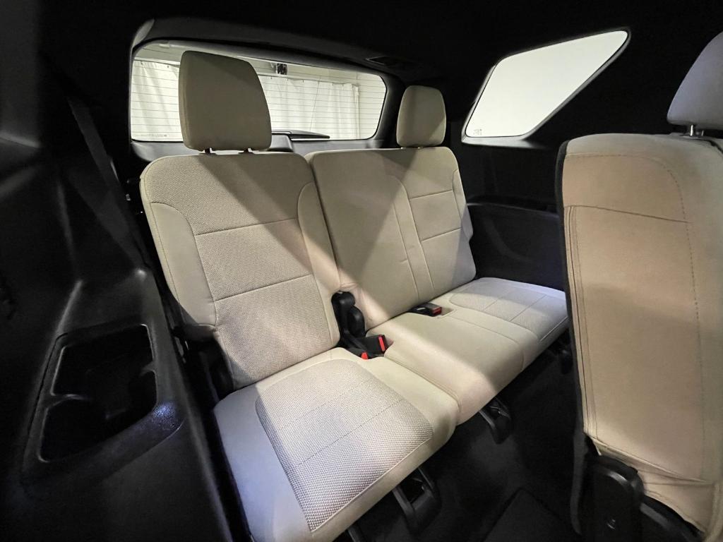 used 2023 Chevrolet Traverse car, priced at $27,500