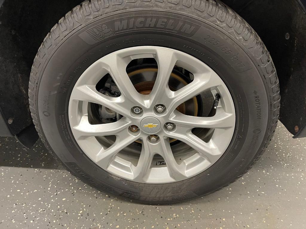 used 2021 Chevrolet Equinox car, priced at $17,000