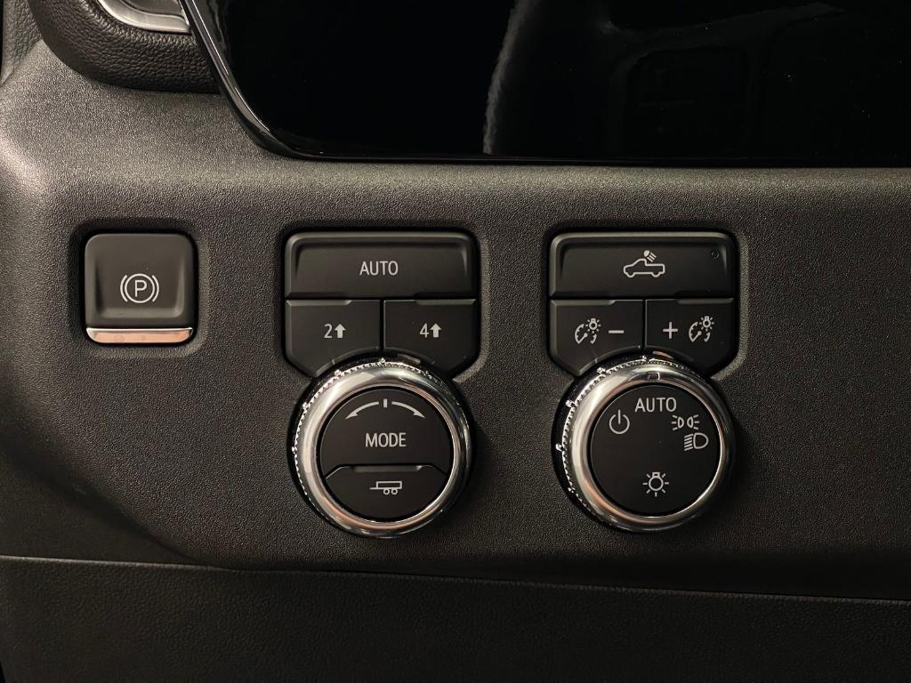 used 2023 GMC Sierra 1500 car, priced at $40,000