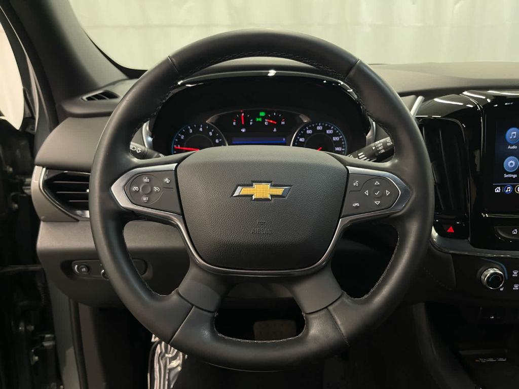 used 2023 Chevrolet Traverse car, priced at $29,500