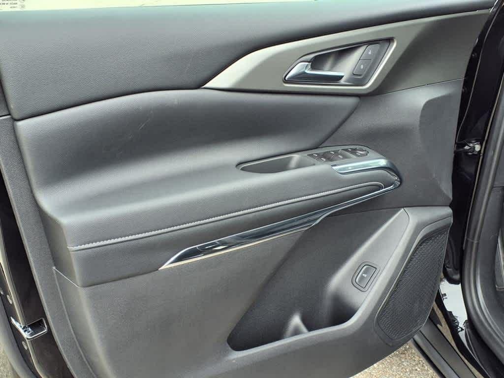 new 2025 Chevrolet Traverse car, priced at $44,545