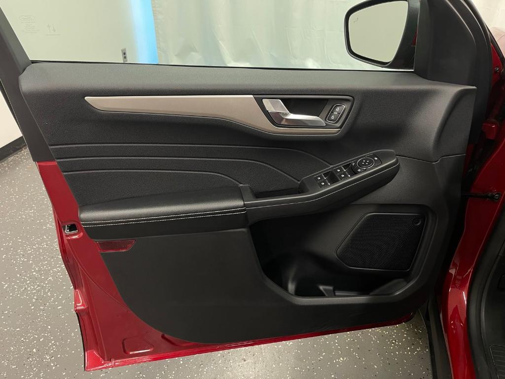 used 2021 Ford Escape car, priced at $21,500