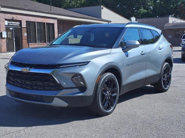 new 2025 Chevrolet Blazer car, priced at $36,475