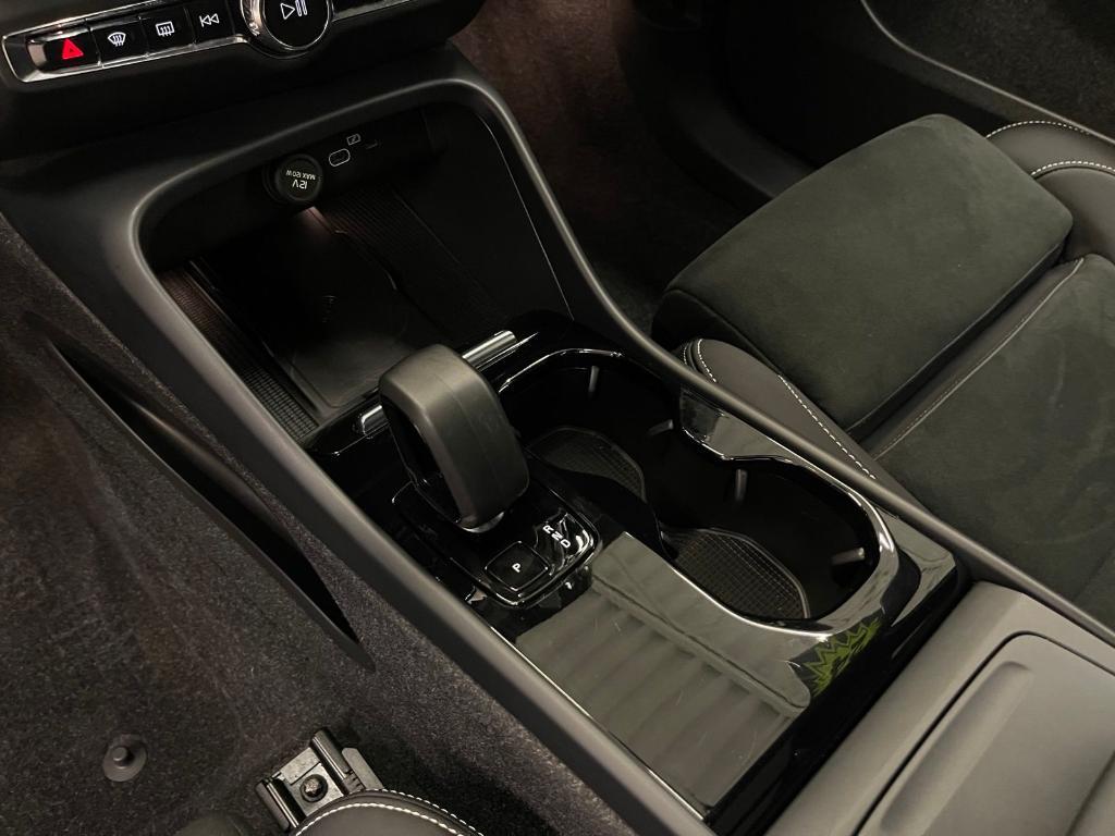 used 2024 Volvo XC40 Recharge Pure Electric car, priced at $40,500