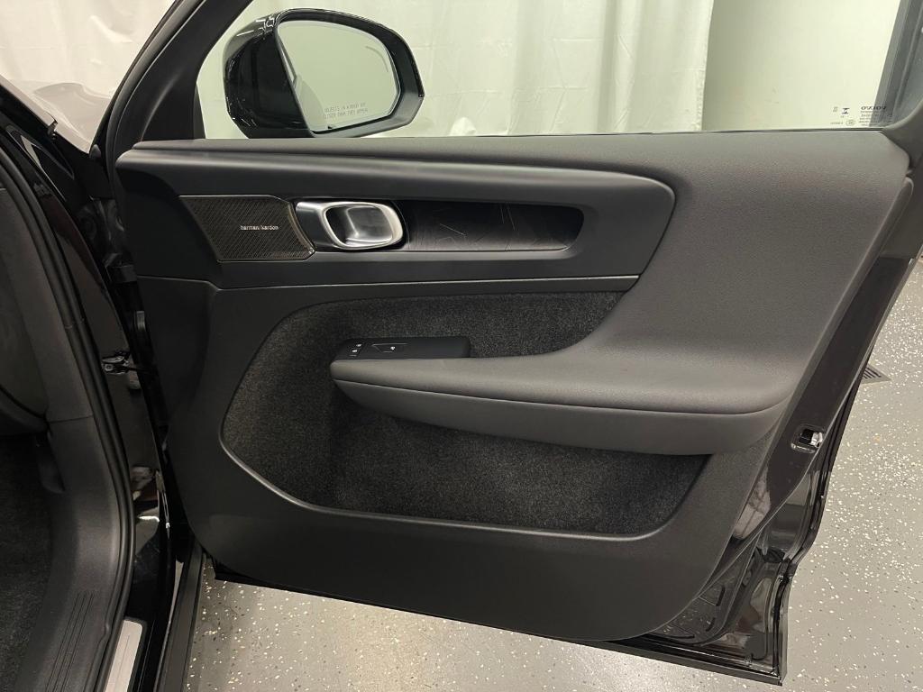 used 2024 Volvo XC40 Recharge Pure Electric car, priced at $40,500