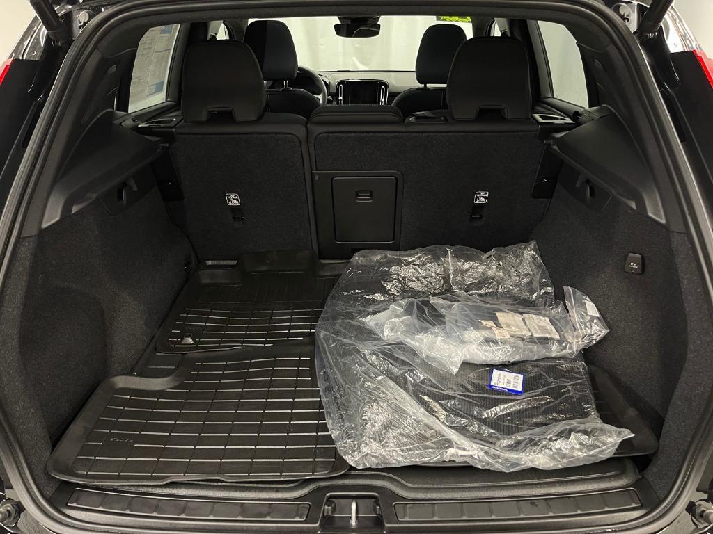 used 2024 Volvo XC40 Recharge Pure Electric car, priced at $40,500