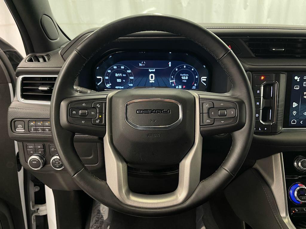 used 2023 GMC Yukon XL car, priced at $63,000