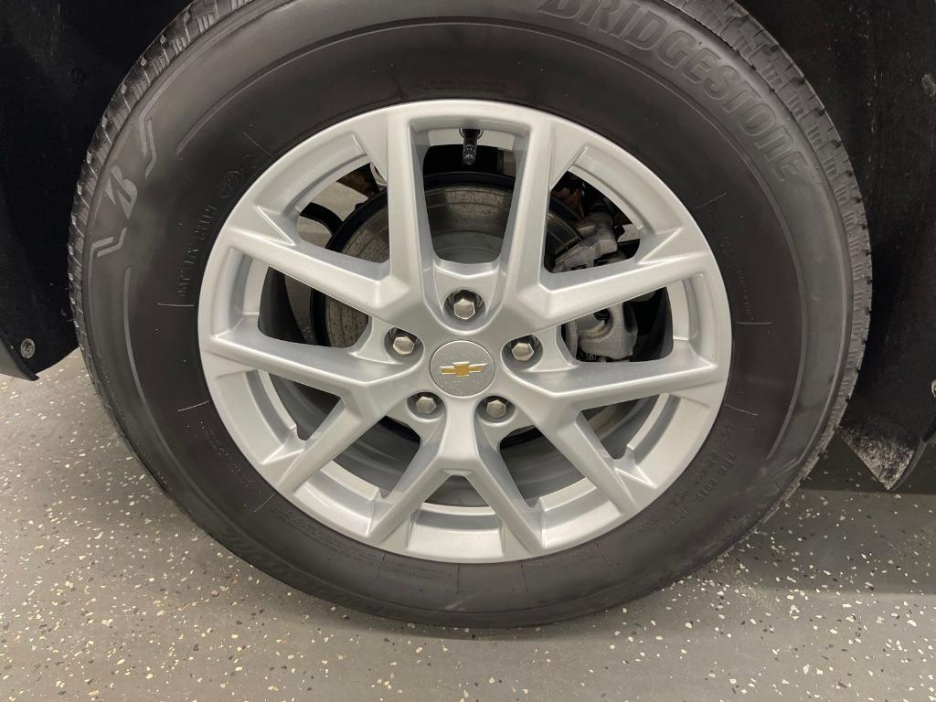 used 2024 Chevrolet Equinox car, priced at $25,500