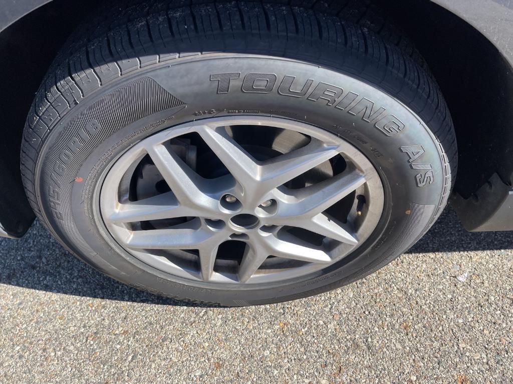 used 2024 Ford Edge car, priced at $25,000