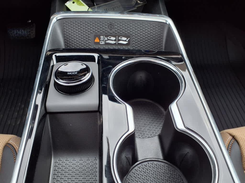 new 2025 Chevrolet Equinox car, priced at $37,008