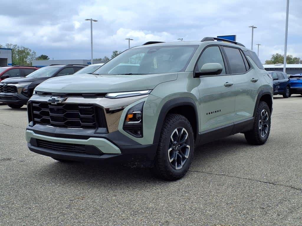 new 2025 Chevrolet Equinox car, priced at $40,125