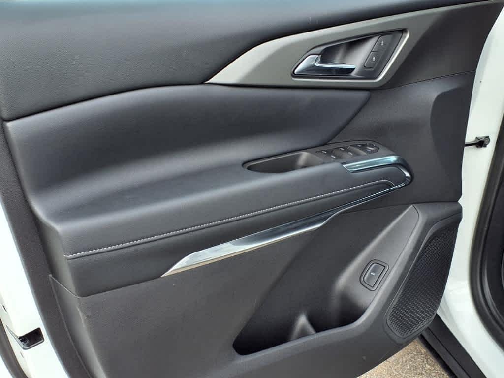 new 2025 Chevrolet Traverse car, priced at $43,898