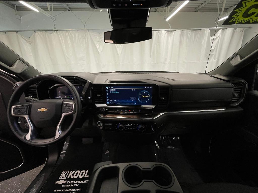 used 2025 Chevrolet Silverado 1500 car, priced at $45,500