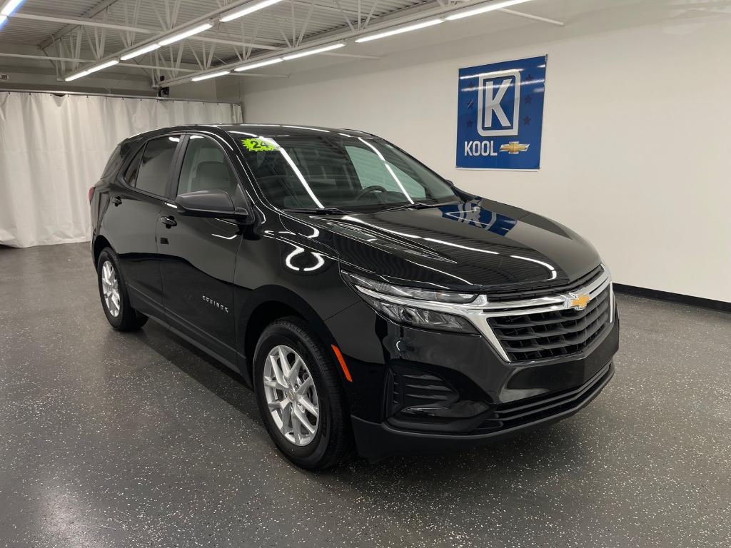 used 2024 Chevrolet Equinox car, priced at $23,000