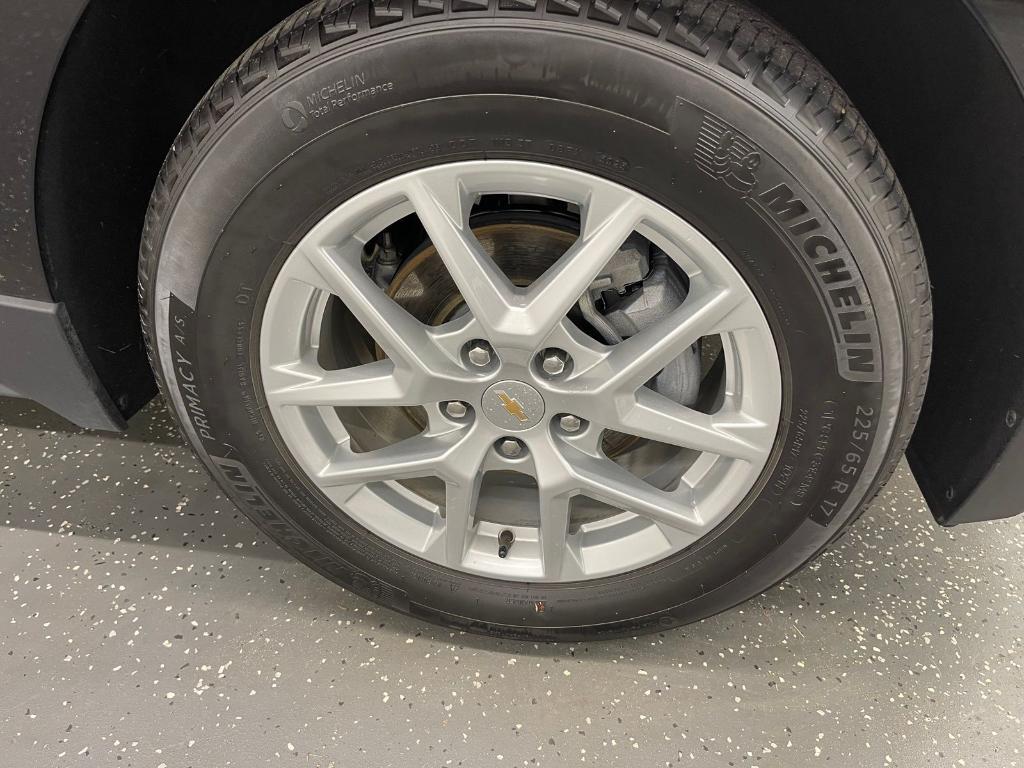 used 2024 Chevrolet Equinox car, priced at $23,000