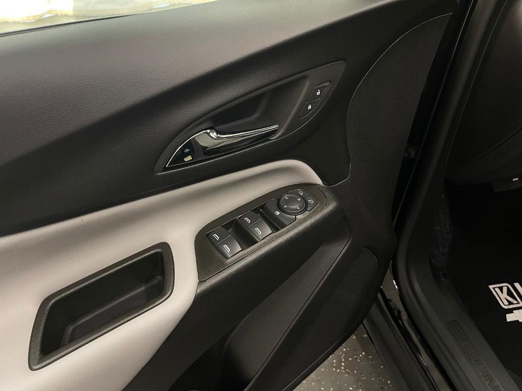 used 2024 Chevrolet Equinox car, priced at $23,000