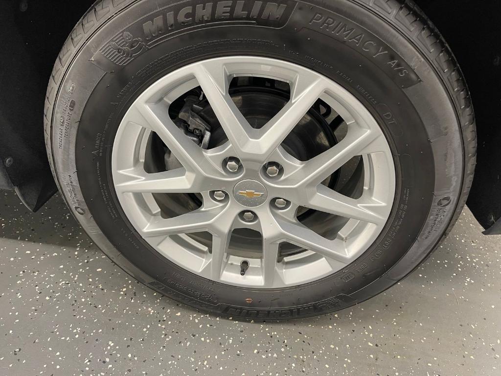 used 2024 Chevrolet Equinox car, priced at $23,000