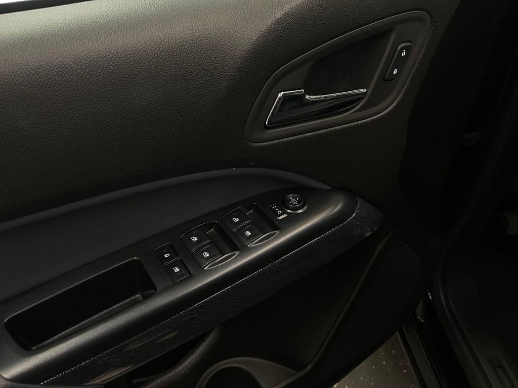 used 2015 Chevrolet Colorado car, priced at $19,000