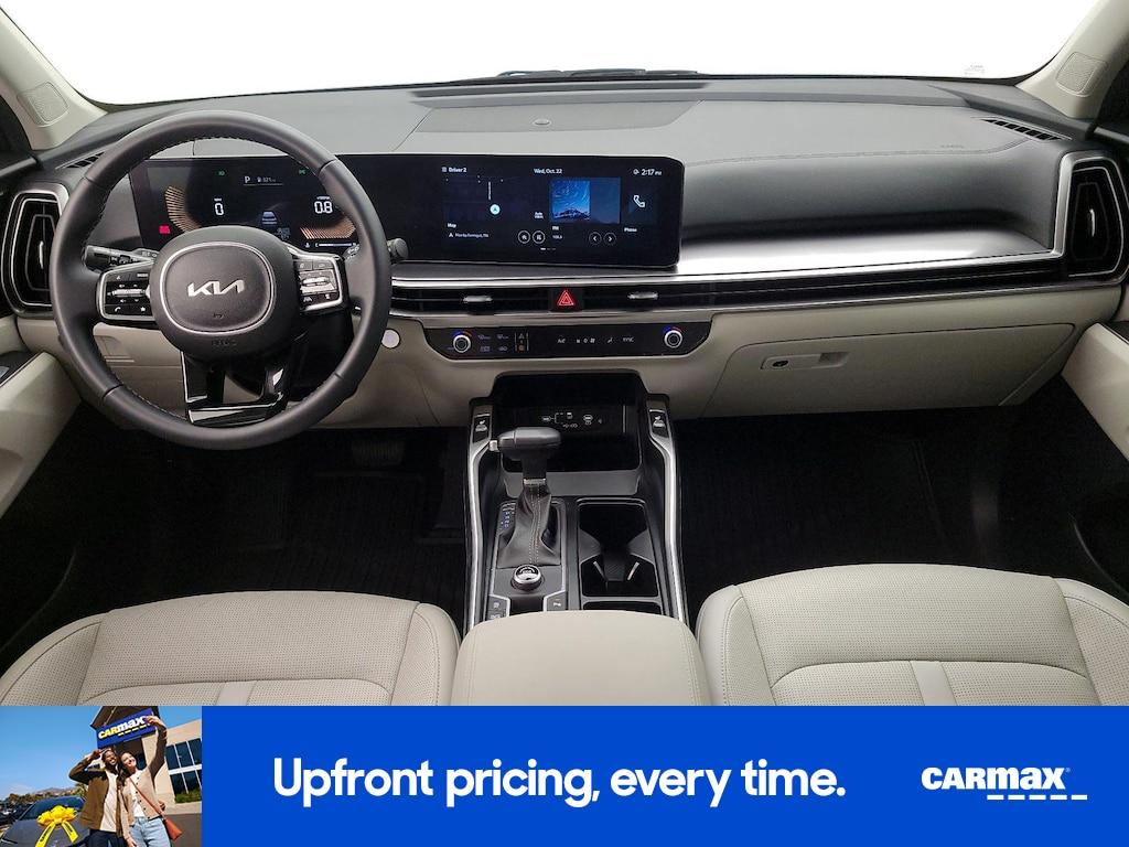 used 2025 Kia Sorento car, priced at $36,998