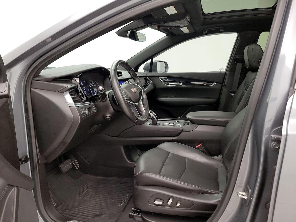 used 2020 Cadillac XT5 car, priced at $27,998
