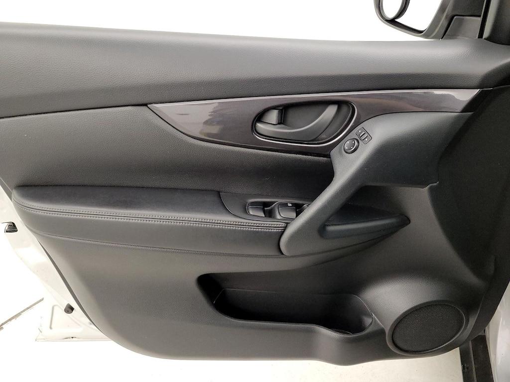 used 2020 Nissan Rogue car, priced at $18,998