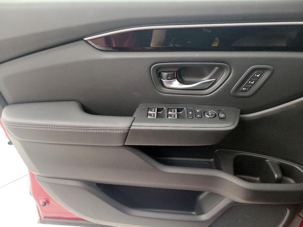 used 2024 Honda Pilot car, priced at $46,998