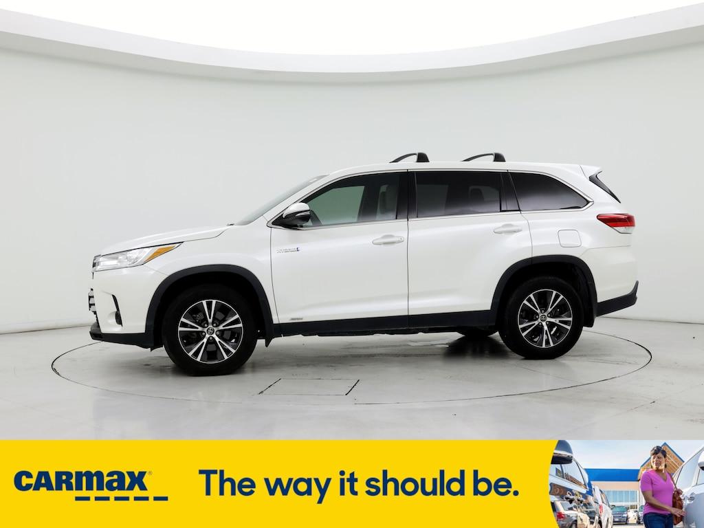 used 2019 Toyota Highlander Hybrid car, priced at $29,998