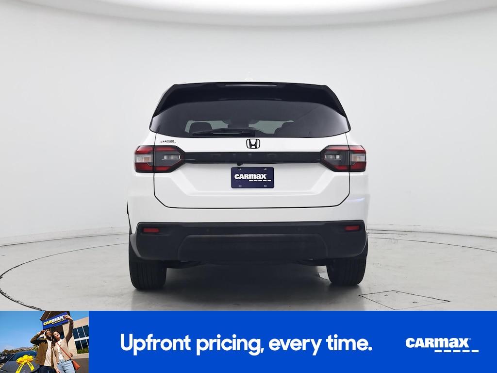 used 2025 Honda Pilot car, priced at $44,998