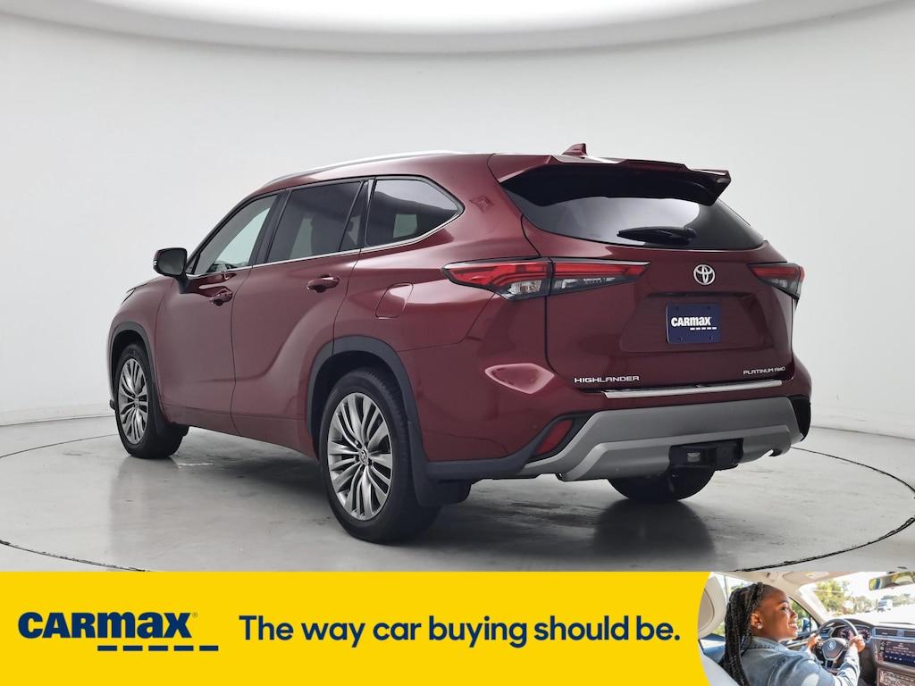 used 2021 Toyota Highlander car, priced at $39,998